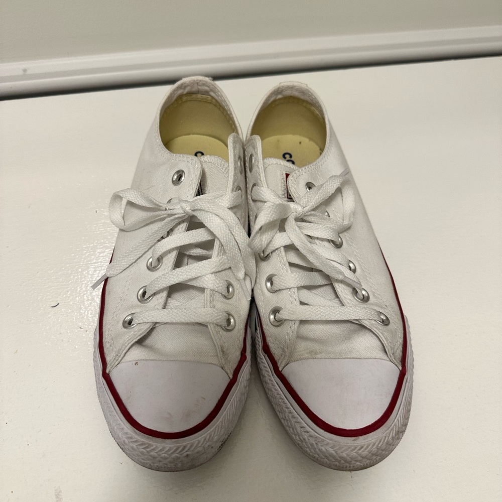 Women’s white converse sneakers